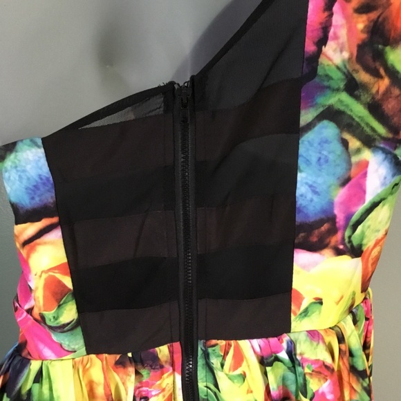 ModCloth Minuet one shoulder party dress - Picture 4 of 8